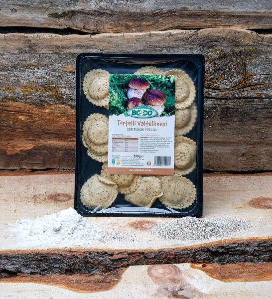 Tortelli valtellinesi con funghi porcini